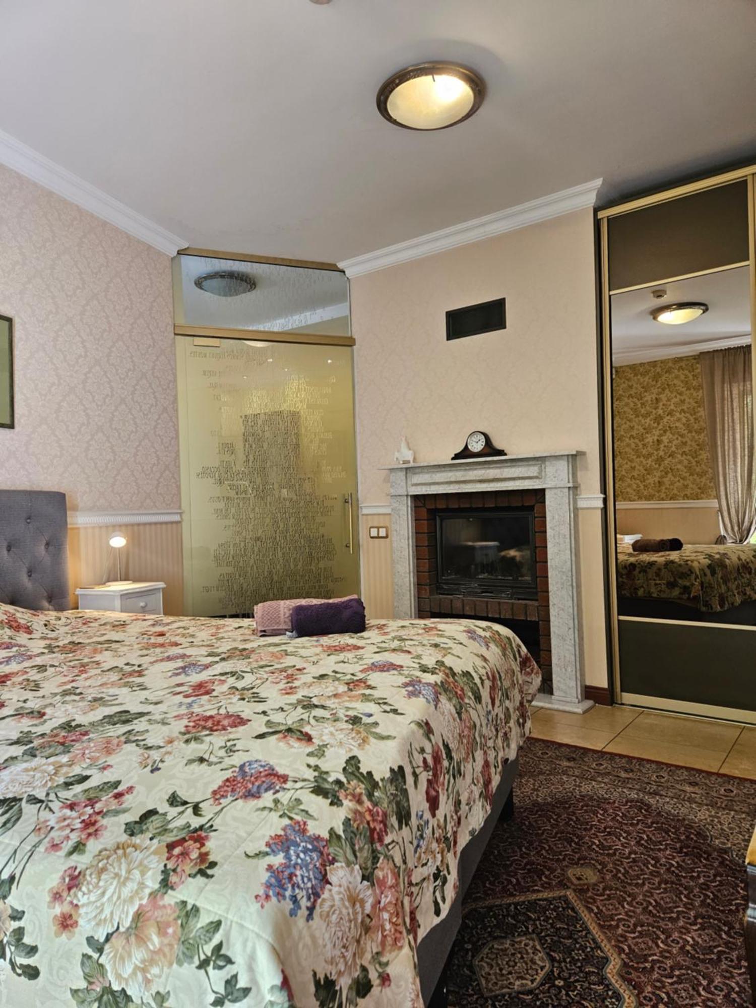 Barrister'S Apartments With Fireplace Šiauliai Dış mekan fotoğraf